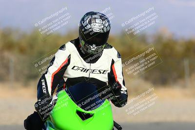 media/Jan-08-2022-SoCal Trackdays (Sat) [[1ec2777125]]/Turn 2 (150pm)/